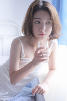 掌中香糙汉hby喝杯奶好看吗